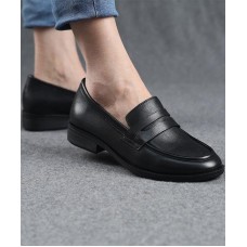Fine Embossed Flat Shoes Black Cowhide Leather
